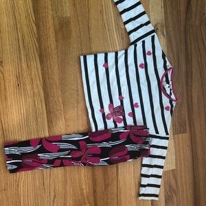 Girl’s top and bottom long sleeve